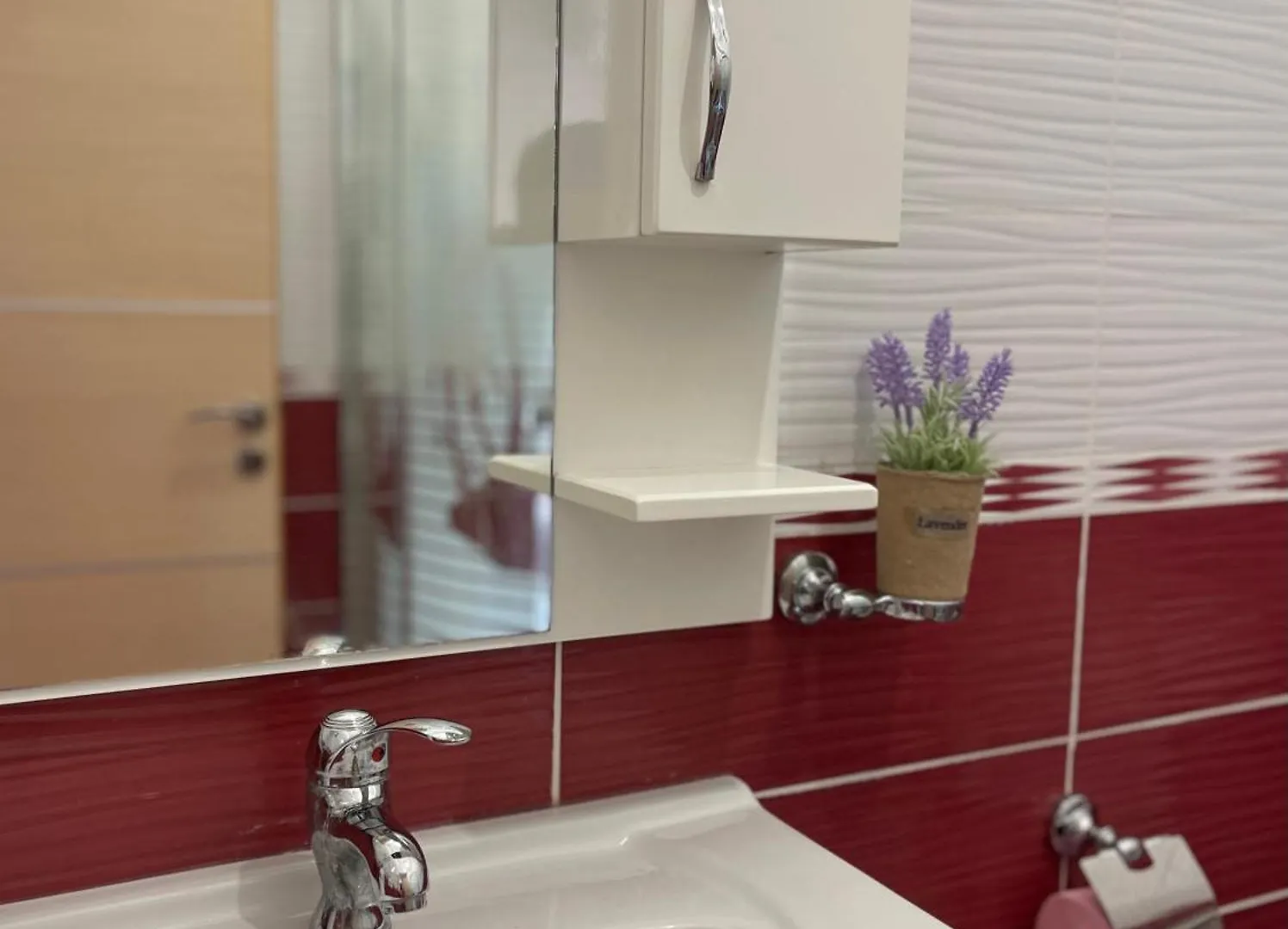 Azure Apartments Sarande 0*,