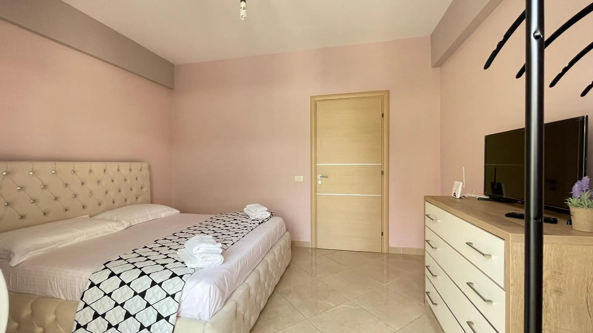Azure Apartments Sarande