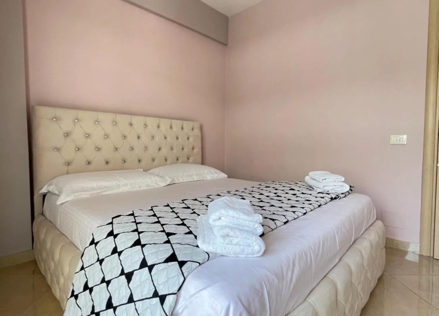 Azure Apartments Sarande