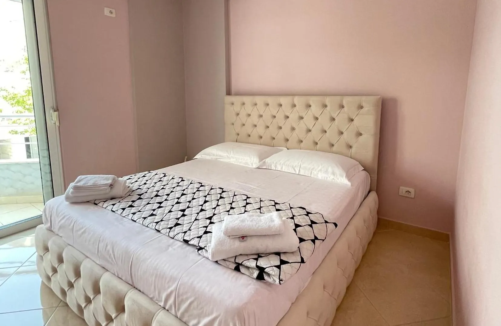 Azure Apartments Sarande
