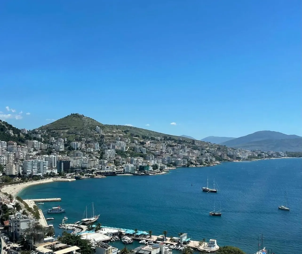 Azure Apartments Sarandë 0*,  알바니아